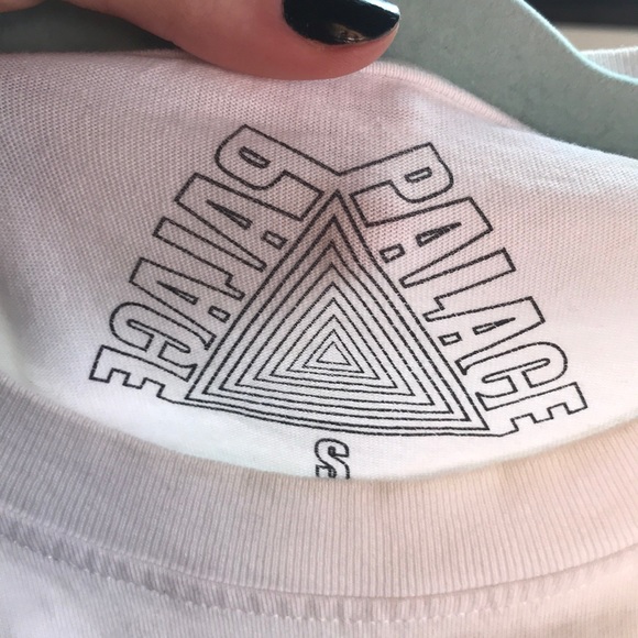 White palace shirt!!! - Picture 2 of 2